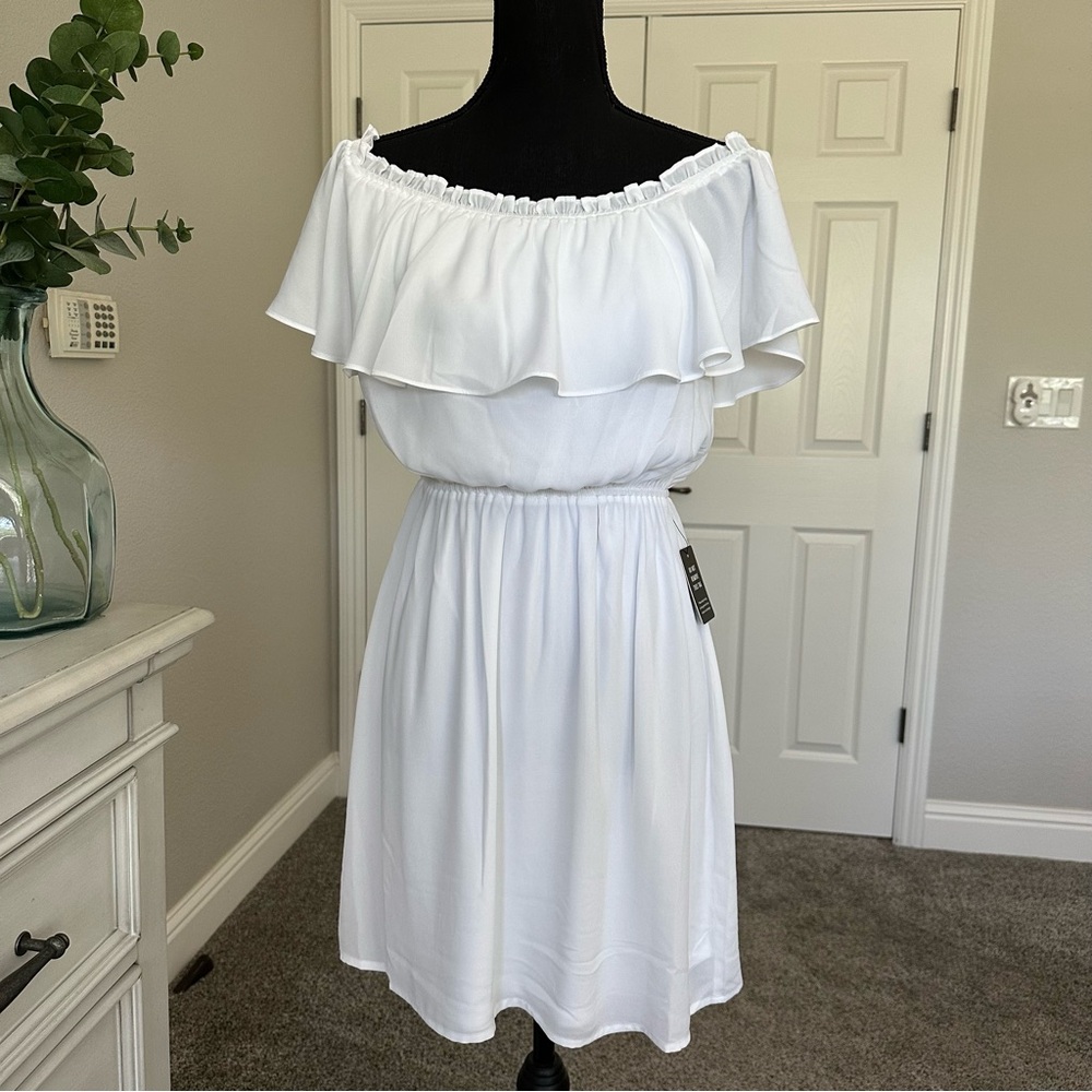 Express NWT White Off-Shoulder Dress Small